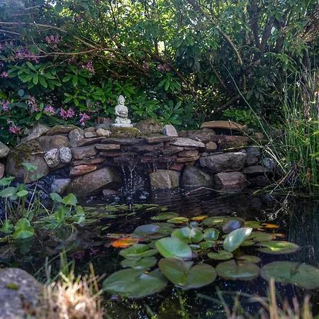 فيلة Boka's Forest Getaway