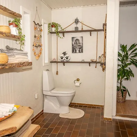 Boka's Forest Getaway *