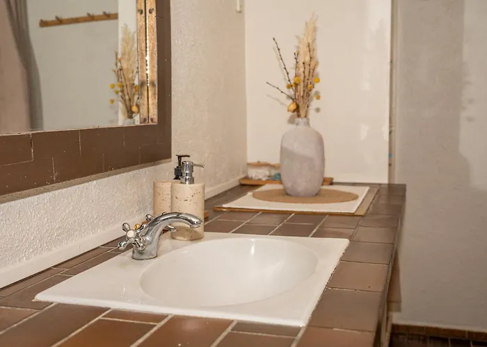 Boka's Forest Getaway